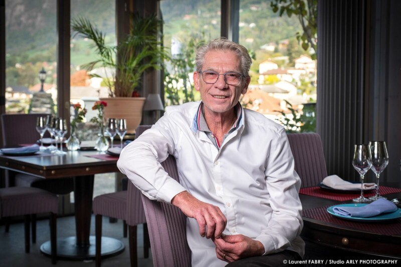 Portrait de Gennaro, chef au restaurant Castello d'Enzo, à Ugine (73)