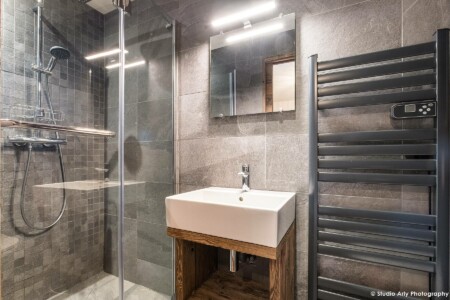 Photographe De Chalet En Tarentaise : Une Salle De Bain