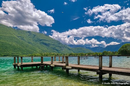 Photographe Immobilier Au Lac D'Annecy : Ponton Du Restaurant "Chez Ma Cousine"