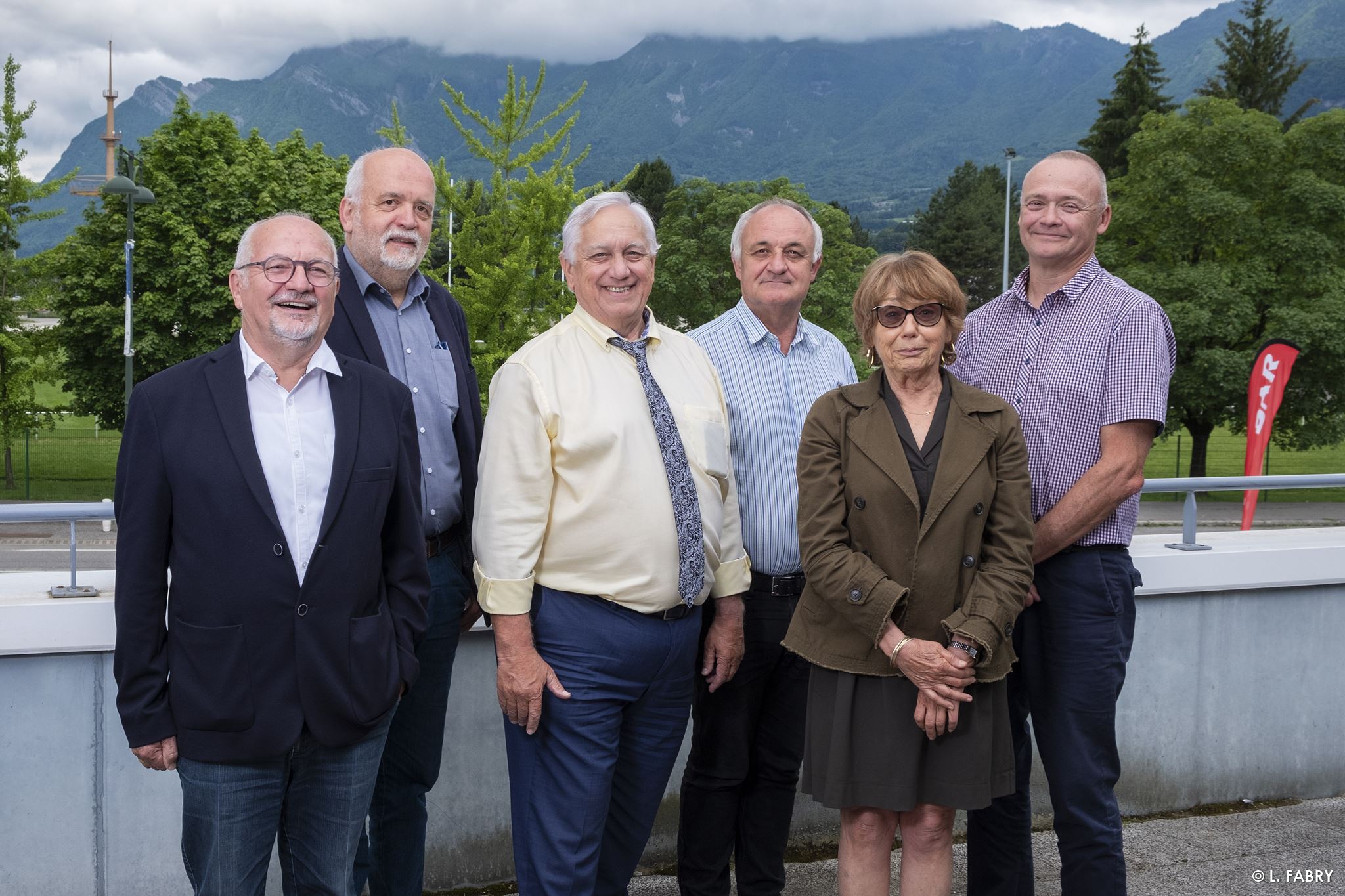 Photo de groupe d'élus d'une administration locale en Savoie