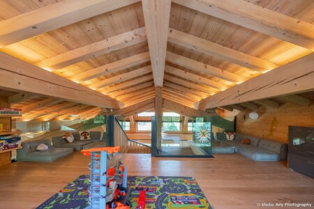 Chalet de luxe à Megève vue depuis la salle de jeux