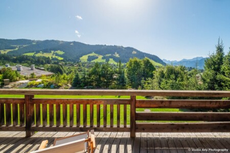 Vue dégagée vers l'ouest depuis le chalet de luxe à Megève