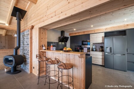 Grande cuisine en Haute Tarentaise déco montagne (chalet dans les Alpes)