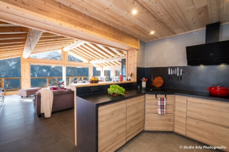 Grande cuisine en Haute Tarentaise déco montagne (chalet dans les Alpes)